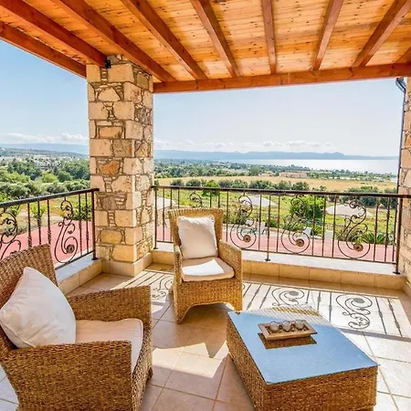 Sunset View Villa *